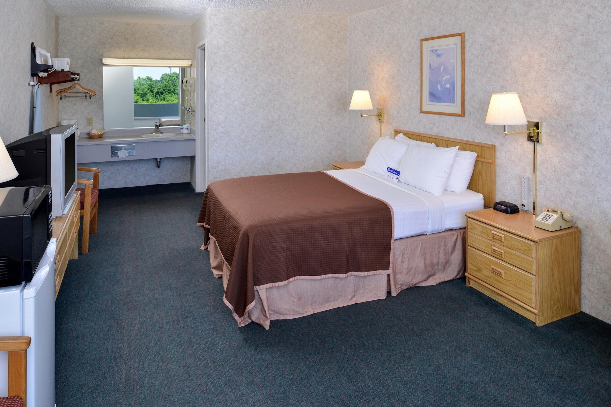 Quality Inn & Suites Vandalia Near I-70 And Hwy 51 Экстерьер фото