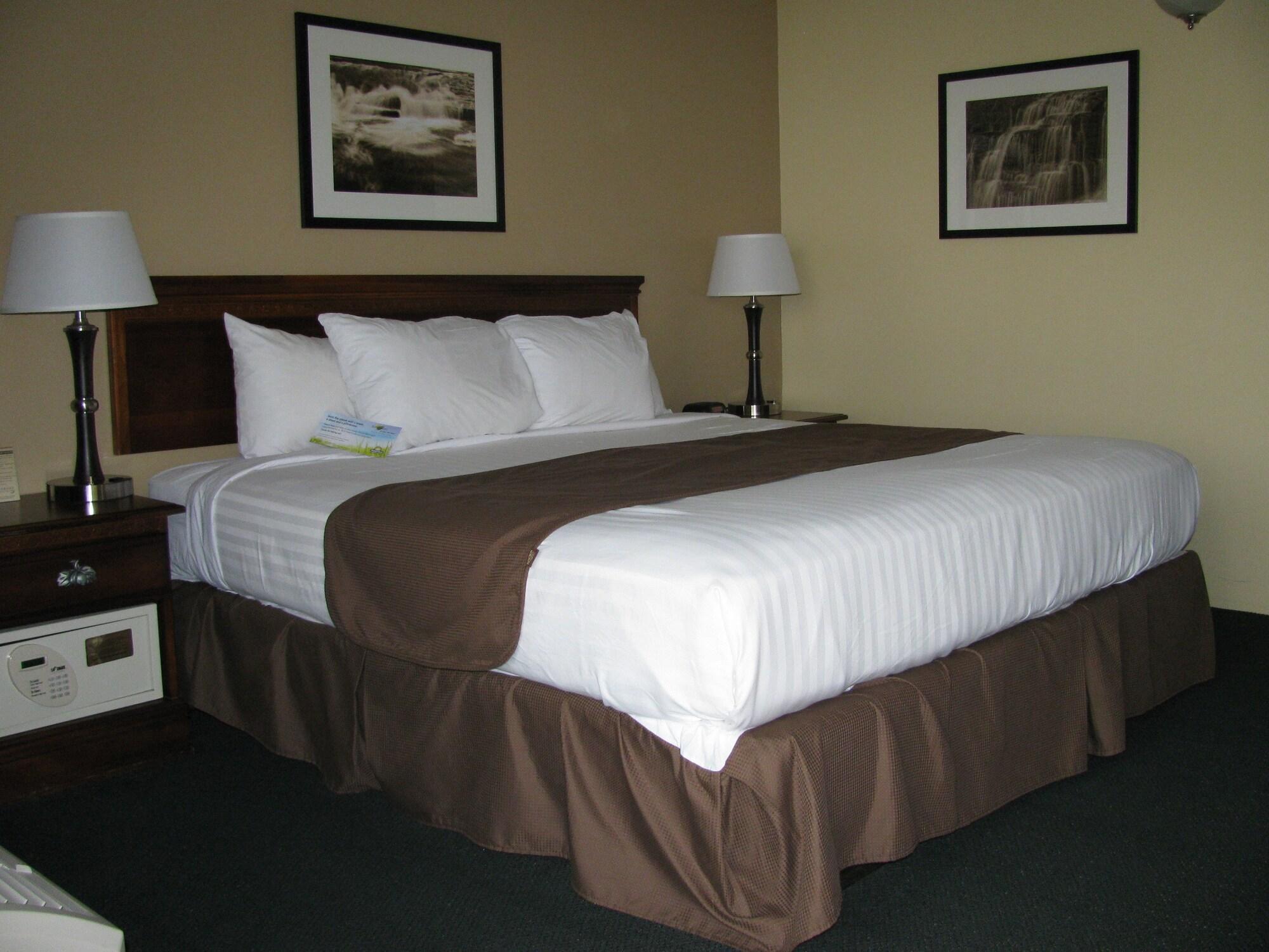 Quality Inn & Suites Vandalia Near I-70 And Hwy 51 Экстерьер фото