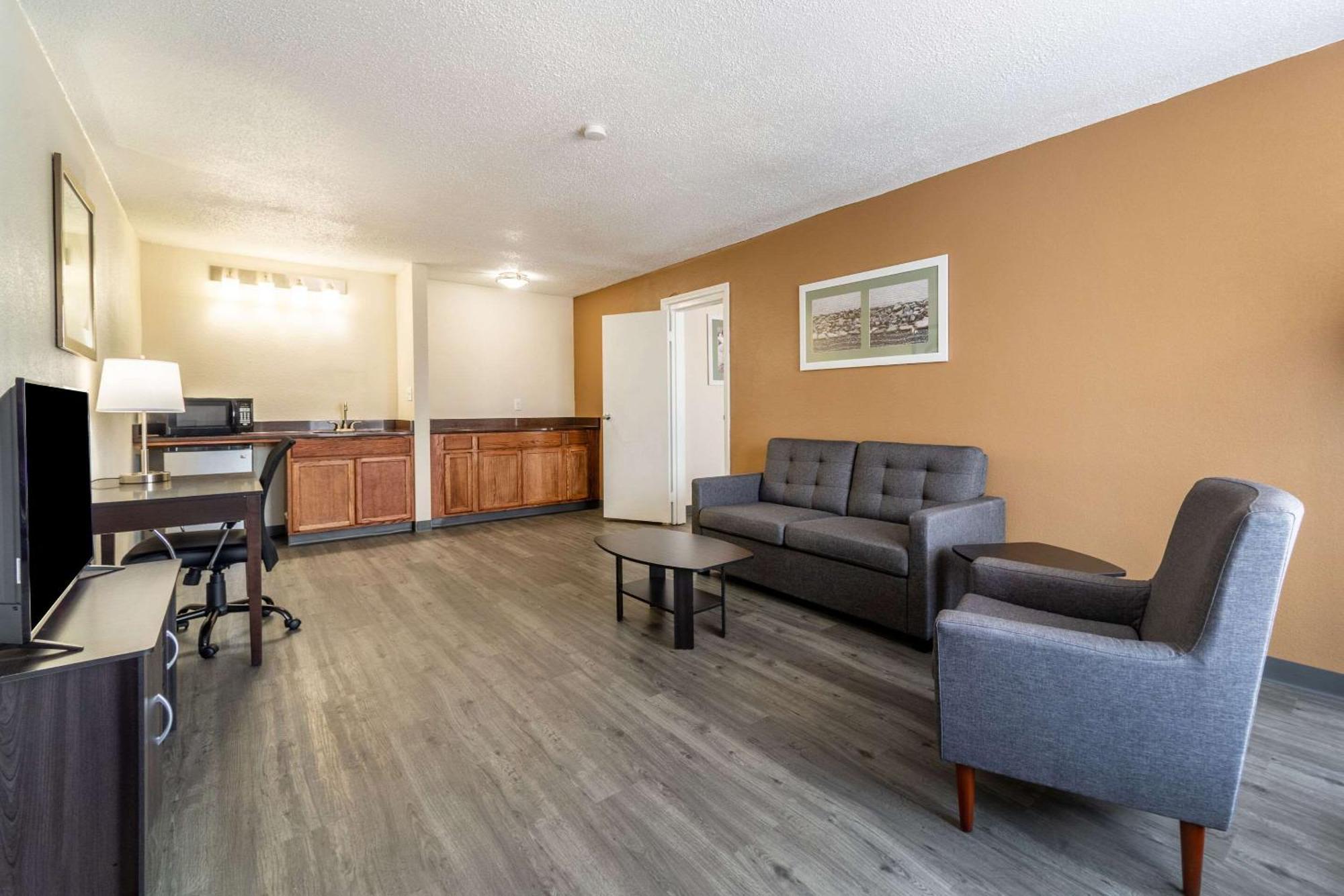 Quality Inn & Suites Vandalia Near I-70 And Hwy 51 Экстерьер фото