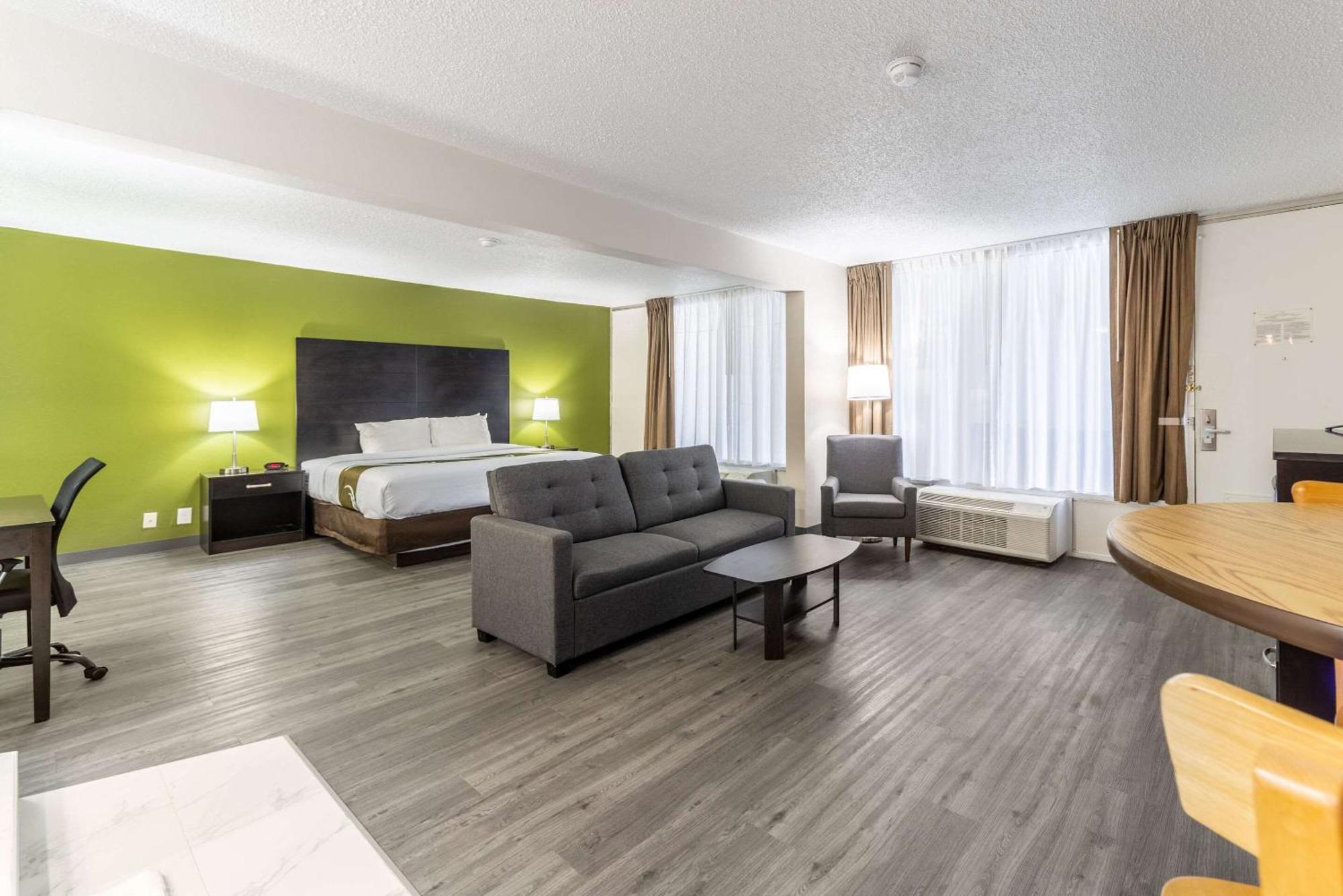 Quality Inn & Suites Vandalia Near I-70 And Hwy 51 Экстерьер фото