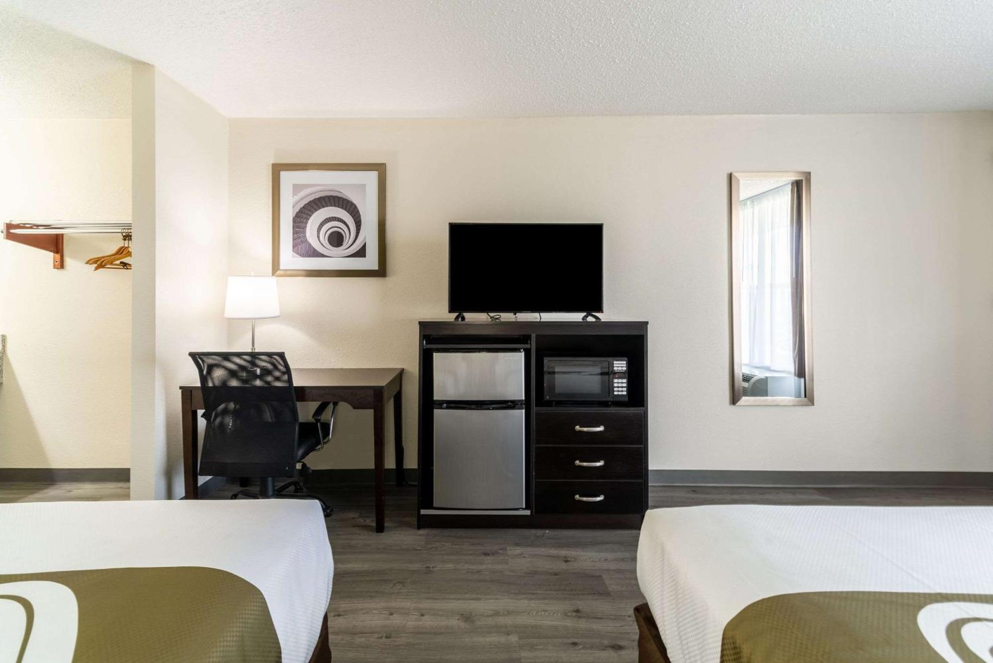Quality Inn & Suites Vandalia Near I-70 And Hwy 51 Экстерьер фото
