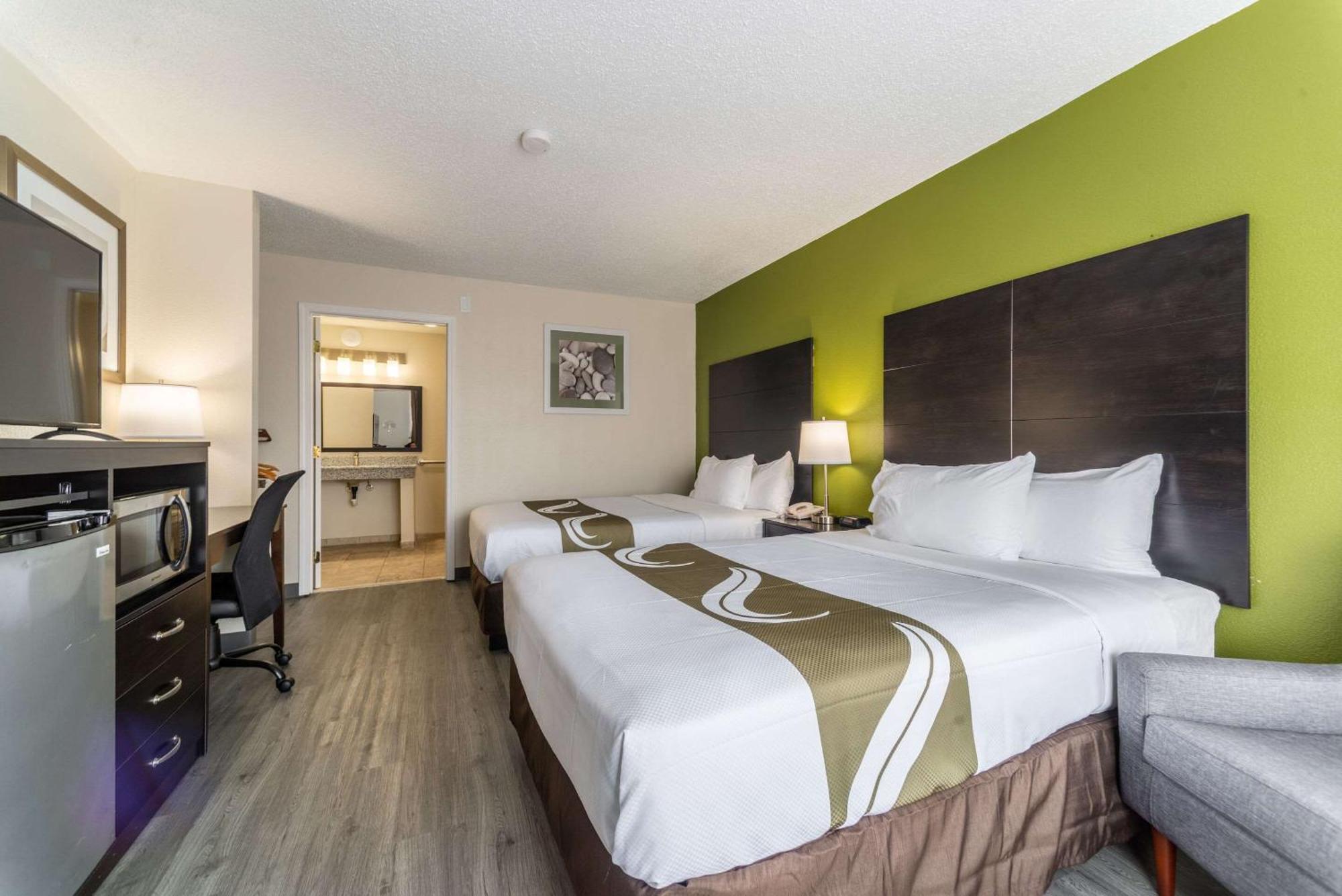Quality Inn & Suites Vandalia Near I-70 And Hwy 51 Экстерьер фото